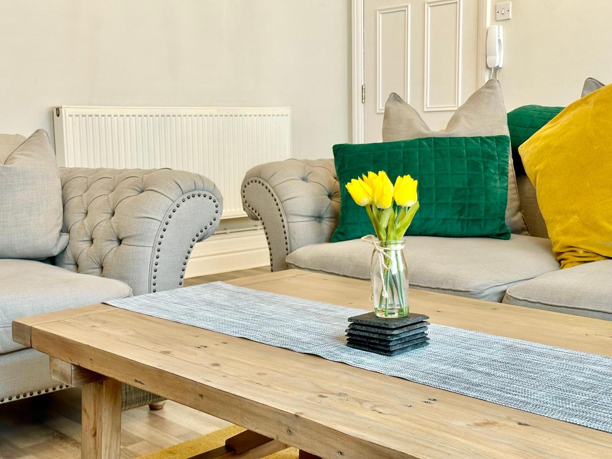 Gillygate Nest With Free Allocated Parking York Exterior photo